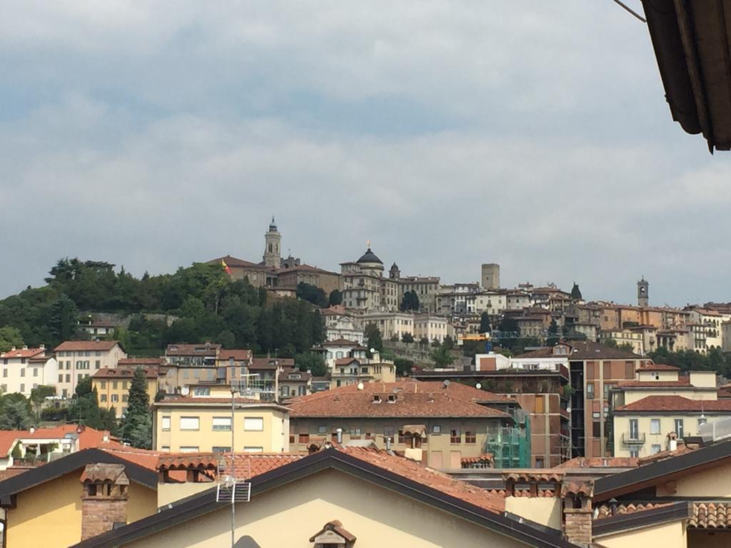 B&B Bonjour Bergamo Ruang foto