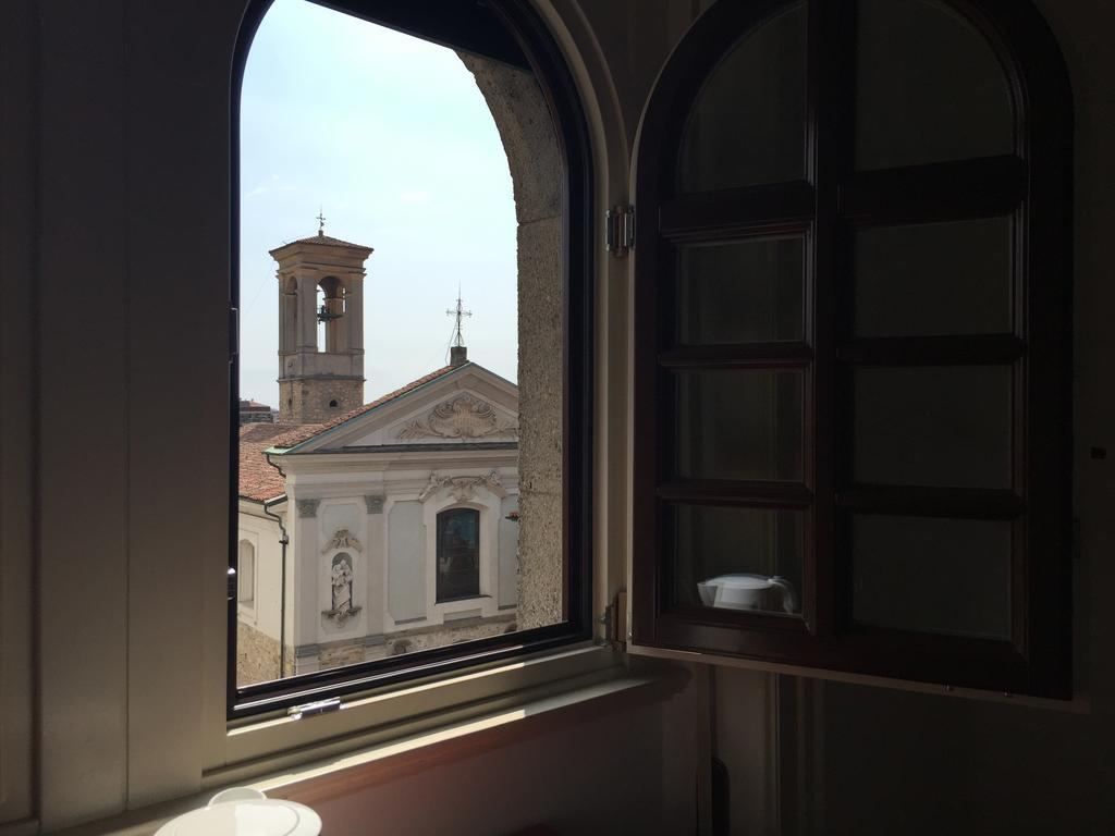 B&B Bonjour Bergamo Ruang foto